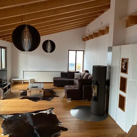 Lavita Ленгерих